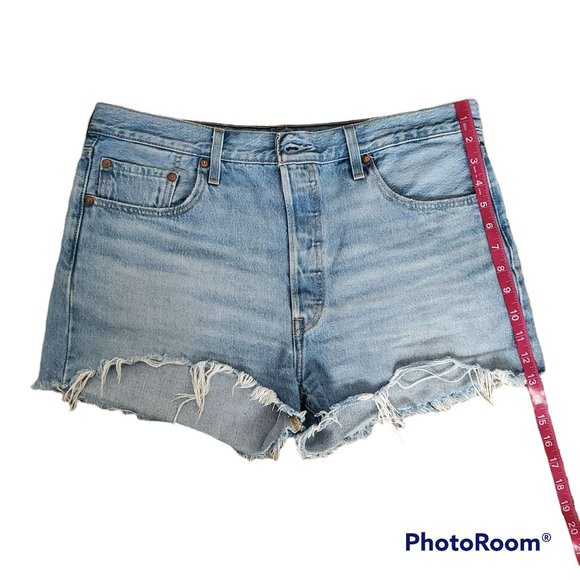 Levi's Premium Women's 501 Button Fly Cut-Off Denim Jean Short Blue Size W33 - Picture 12 of 12